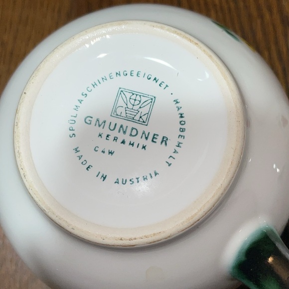 Gmundner Keramik Austrian muesli bowls with two tea cups - Picture 3 of 6